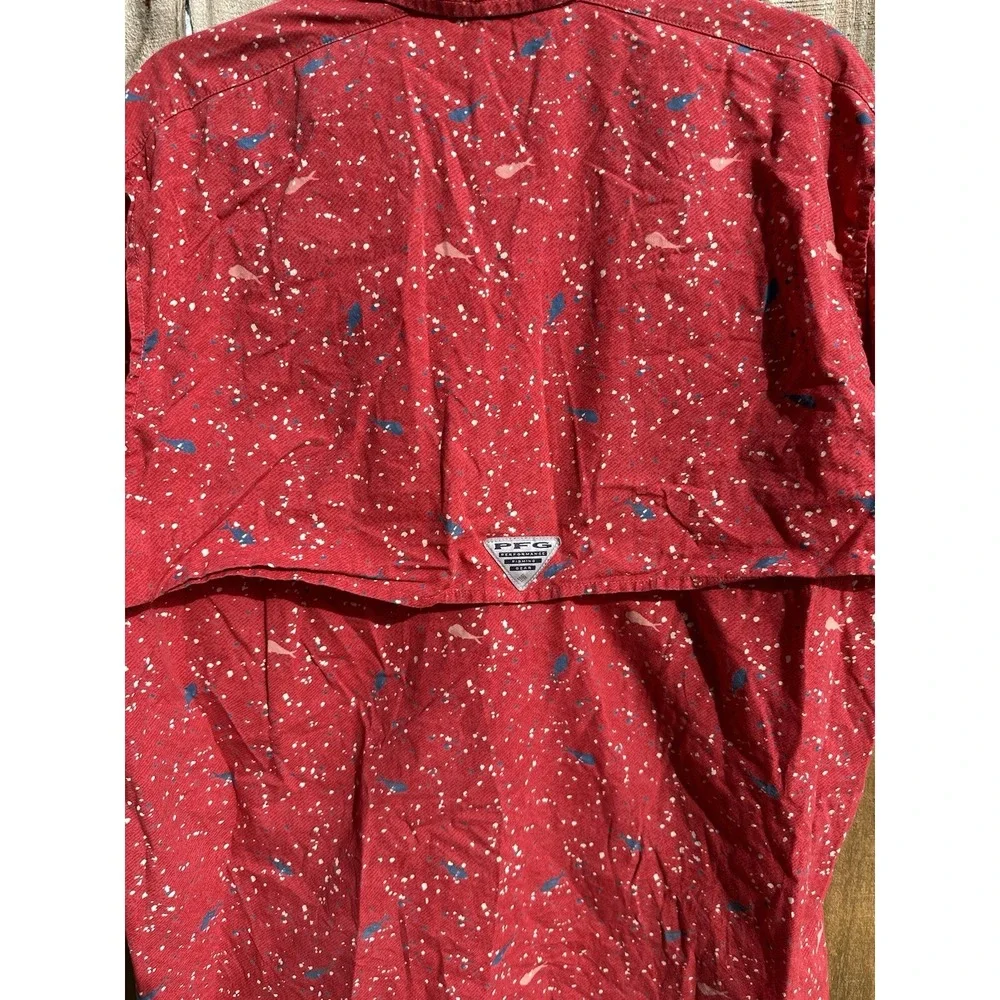Columbia Shirt Mens Medium Red PFG Pocket Button Up Whale‎ Fish Print Vented
